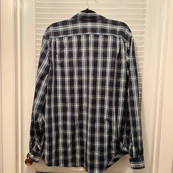 Eddie Bauer Classic Fit Men's Plaid Collared Dress Shirt - Picture 3 of 3
